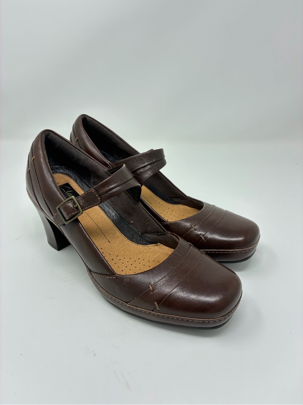 Clarks Artisan Women’s Brown Mary Jane Heels Genuine Leather